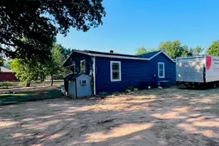 429 Baker St, Seagoville, TX 75159 - Photo 2