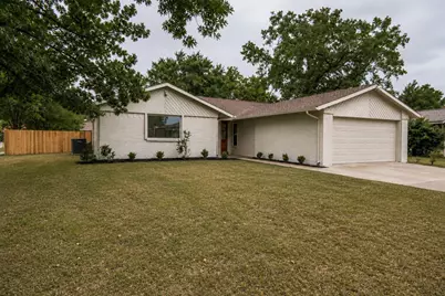 641 Stroud Lane, Garland, TX 75043 - Photo 2