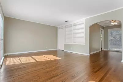 5829 E Mockingbird Lane, Dallas, TX 75206 - Photo 6