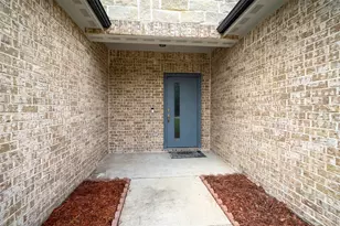 339 S Stewart Ave, Lancaster, TX 75146 - Photo 4