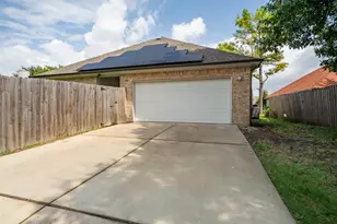 339 S Stewart Ave, Lancaster, TX 75146 - Photo 32