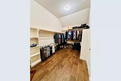 5851 Lorenzo Drive, Grand Prairie, TX 75052 - Photo 14