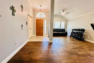 5851 Lorenzo Dr, Grand Prairie, TX 75052 - Photo 16