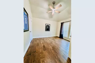 5851 Lorenzo Drive, Grand Prairie, TX 75052 - Photo 16