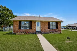 500 N 5th St, Gunter, TX 75058 - Photo 1