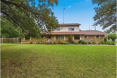 408 E Mulberry Street, Leonard, TX 75452 - Photo 2