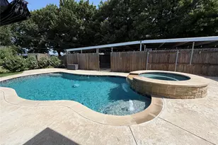 309 Josey Ln, Red Oak, TX 75154 - Photo 2