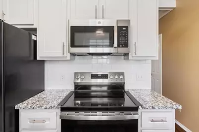 1325 Speight Avenue, Waco, TX 76706 - Photo 10