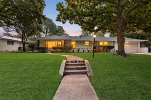 716 Mayrant Dr, Dallas, TX 75224 - Photo 1