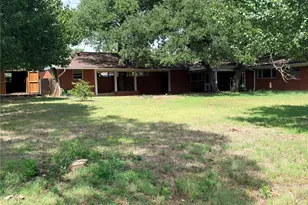 3103 N Oak Ave, Mineral Wells, TX 76067 - Photo 4