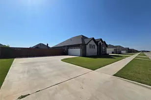 6818 Red Yucca Rd, Abilene, TX 79606 - Photo 2
