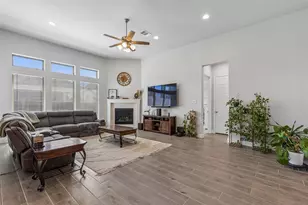 3304 Honey Suckle Ln, Little Elm, TX 75068 - Photo 12