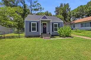 707 W Water St, Weatherford, TX 76086 - Photo 4