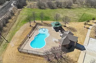 441 Buoy Dr, Crowley, TX 76036 - Photo 36