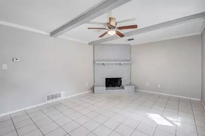 2904 S Fielder Road, Arlington, TX 76015 - Photo 4