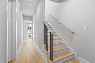 131 Gdn Ct E, Arlington, TX 76013 - Photo 4