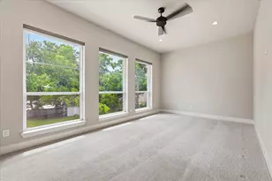 131 Gdn Ct E, Arlington, TX 76013 - Photo 10
