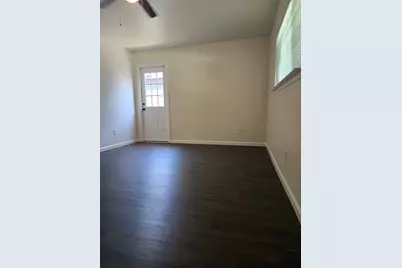 500 Magnolia Street #B, Arlington, TX 76012 - Photo 2