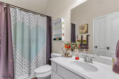 4512 Seventeen Lakes Court, Fort Worth, TX 76262 - Photo 4