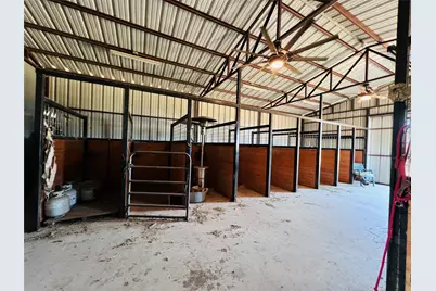 706 County Road 4599, Boyd, TX 76023 - Photo 32