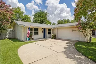 922 Forreston Dr, Richardson, TX 75080 - Photo 2