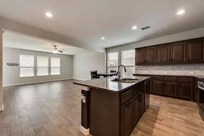 16040 Tottenhall Pass, Fort Worth, TX 76247 - Photo 6