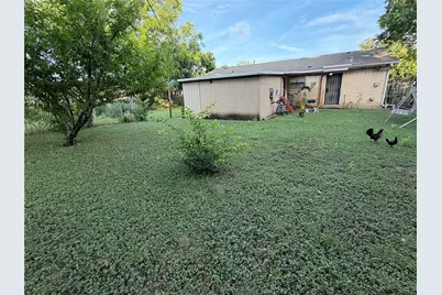 2329 Clover Ridge Drive, Dallas, TX 75216 - Photo 10