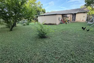 2329 Clover Ridge Dr, Dallas, TX 75216 - Photo 10