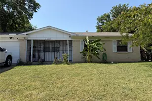 2329 Clover Ridge Dr, Dallas, TX 75216 - Photo 12