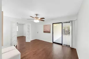 2600 Summertree Dr, Carrollton, TX 75006 - Photo 16
