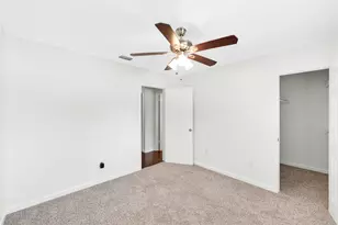 2600 Summertree Dr, Carrollton, TX 75006 - Photo 28