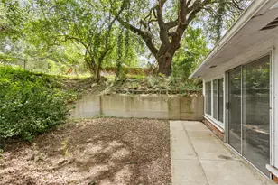 1017 Wedgewood Dr, Woodway, TX 76712 - Photo 20