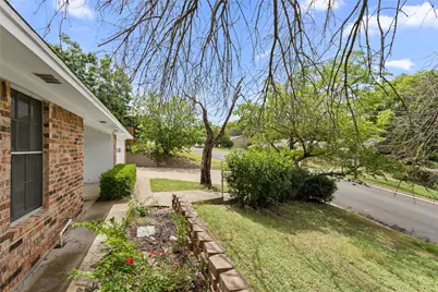 1017 Wedgewood Drive, Woodway, TX 76712 - Photo 2