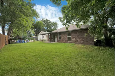 407 E Willingham Street, Cleburne, TX 76031 - Photo 8