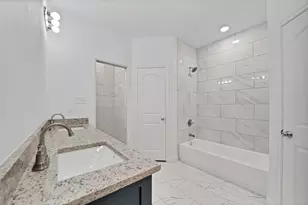 407 E Willingham St, Cleburne, TX 76031 - Photo 34