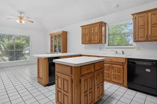 1217 Sharondale Dr, Crowley, TX 76036 - Photo 16