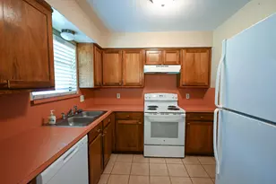 209 Brook Cir, Krum, TX 76249 - Photo 6