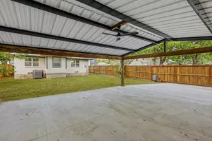 523 Martinique Ave, Dallas, TX 75223 - Photo 8