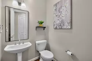 4911 Holly Tree Dr, Dallas, TX 75287 - Photo 22