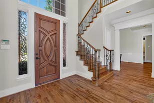 4911 Holly Tree Dr, Dallas, TX 75287 - Photo 8