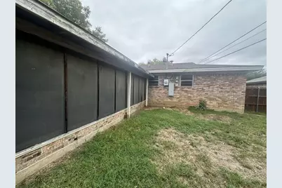704 Clebud Drive, Euless, TX 76040 - Photo 24