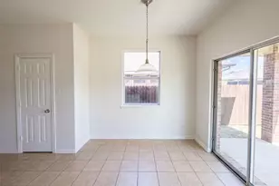 1421 Sparrow Dr, Little Elm, TX 75068 - Photo 10