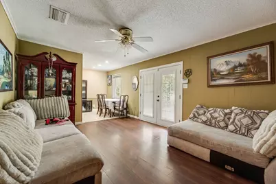 117 Myrtle Court, Hurst, TX 76053 - Photo 6
