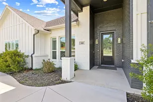 180 Lucky Ridge Ln, Boyd, TX 76023 - Photo 2
