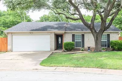 1903 Spies Springs Court, Arlington, TX 76006 - Photo 4