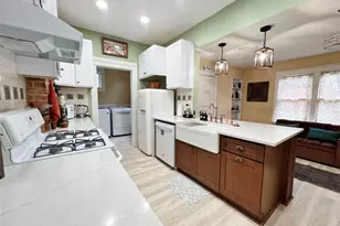 828 W Eighth St, Dallas, TX 75208 - Photo 8