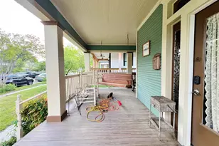828 W Eighth St, Dallas, TX 75208 - Photo 2