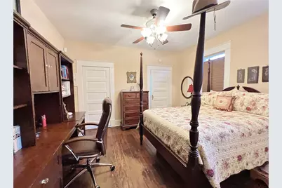 828 W 8th Street, Dallas, TX 75208 - Photo 16