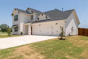 625 Kyle Dr, Tioga, TX 76271 - Photo 2