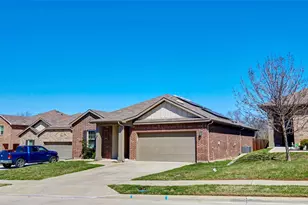 741 Windsor Ct, Lavon, TX 75166 - Photo 2
